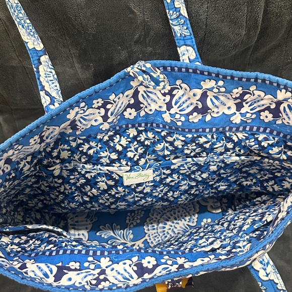 Vera Bradley tote - Picture 3 of 5